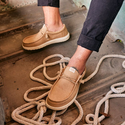 Men Wally Stretch Canvas - Tan | HEYDUDE