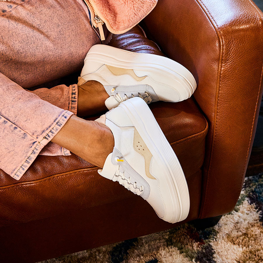 Women Hudson Lift Sport - Cream | HEYDUDE
