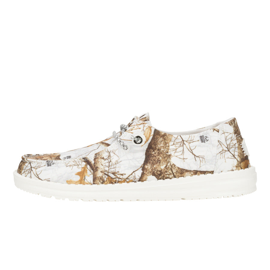 Women Wendy Realtree Edge® Colors - White/Camo | HEYDUDE