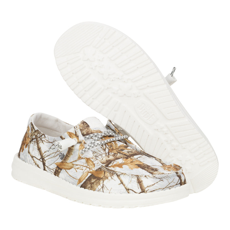 Women Wendy Realtree Edge® Colors - White/Camo | HEYDUDE