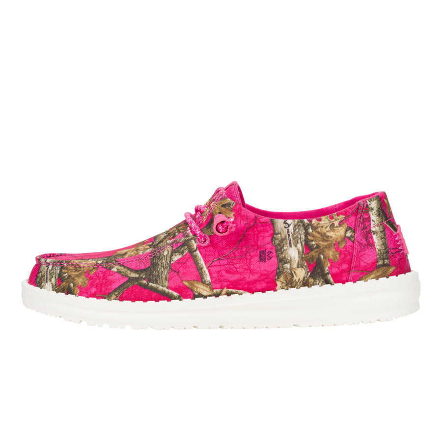 Women Wendy Realtree Edge® Colors - Taffy Pink/Multi | HEYDUDE
