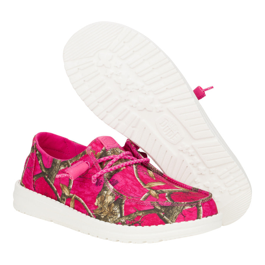Women Wendy Realtree Edge® Colors - Taffy Pink/Multi | HEYDUDE