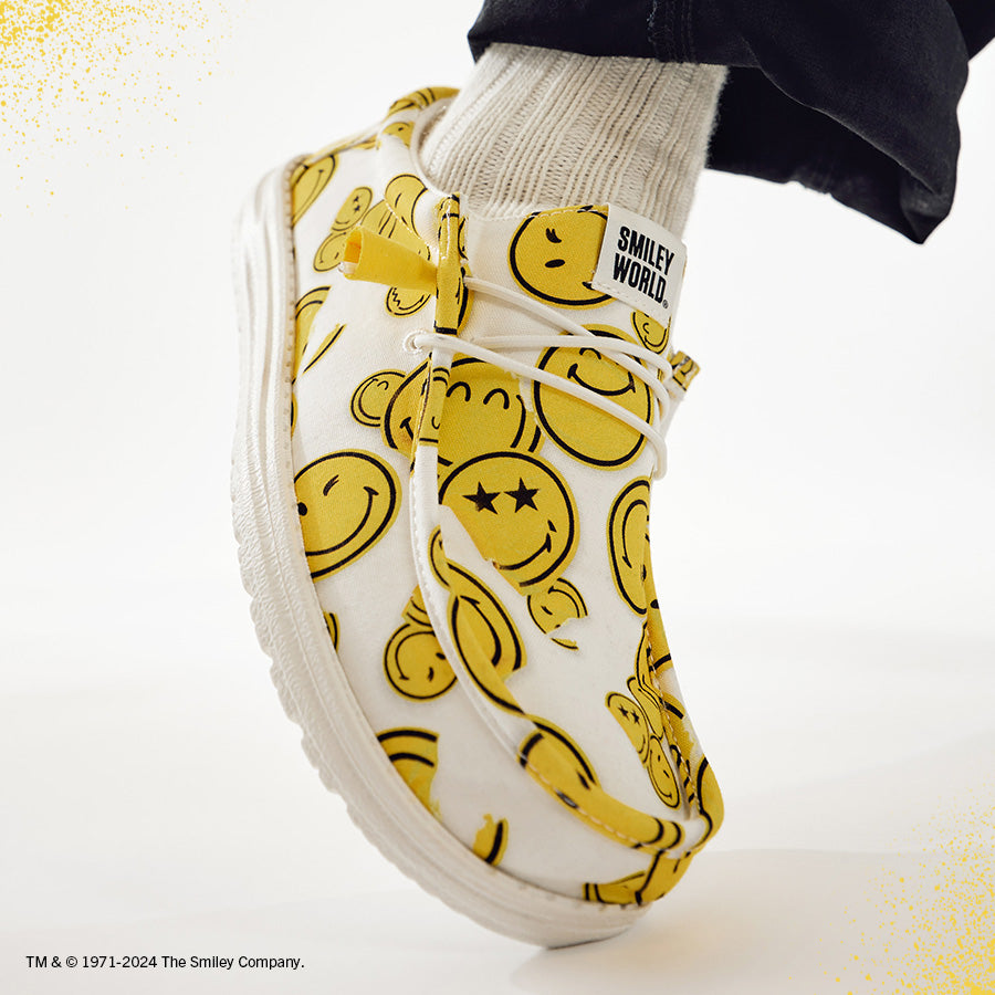 Men Wally SMILEYWORLD® - Smiley White/Yellow | HEYDUDE