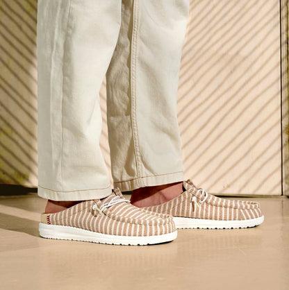 Men Wally Slip Resort - Tan/White | HEYDUDE