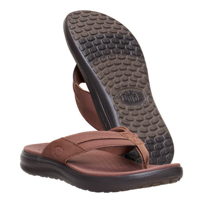 Men Finn Flip - Downtown Brown/Argan Oil | HEYDUDE